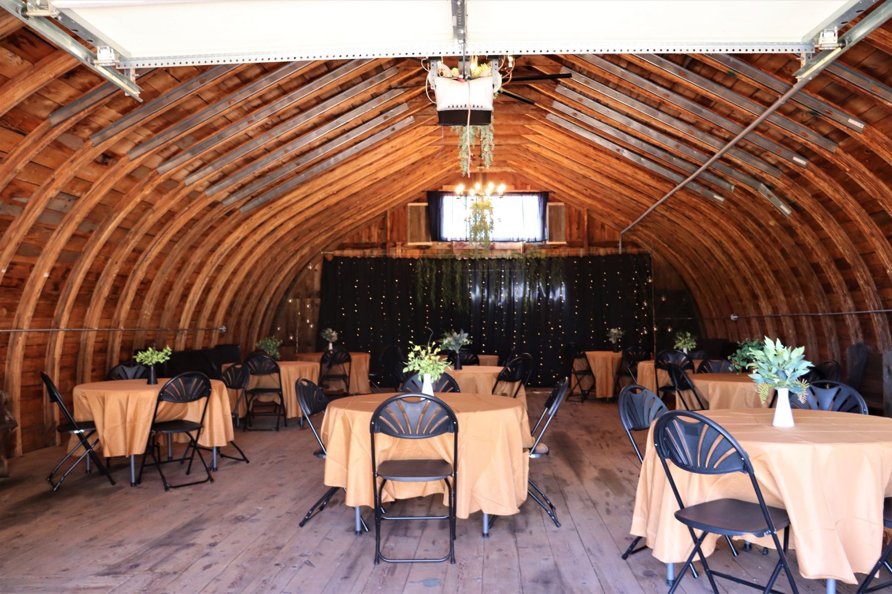 Dixon's Autumn Harvest Winery